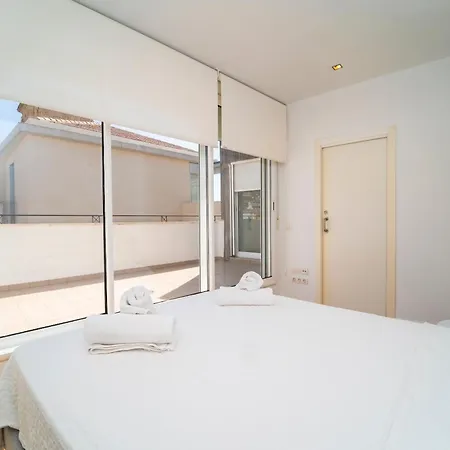 Centro By Renthas Apartment *